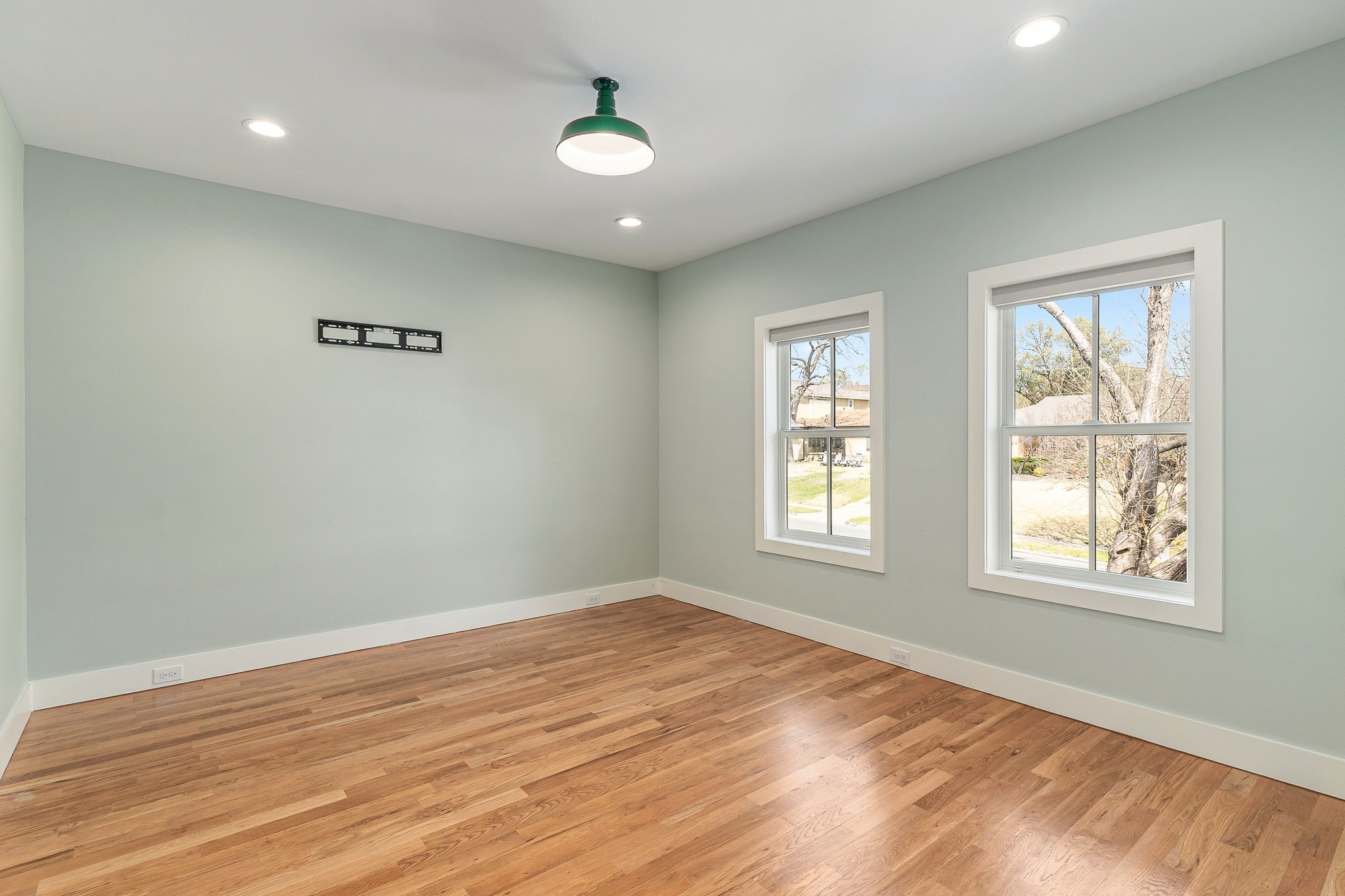 6946 La Vista Drive