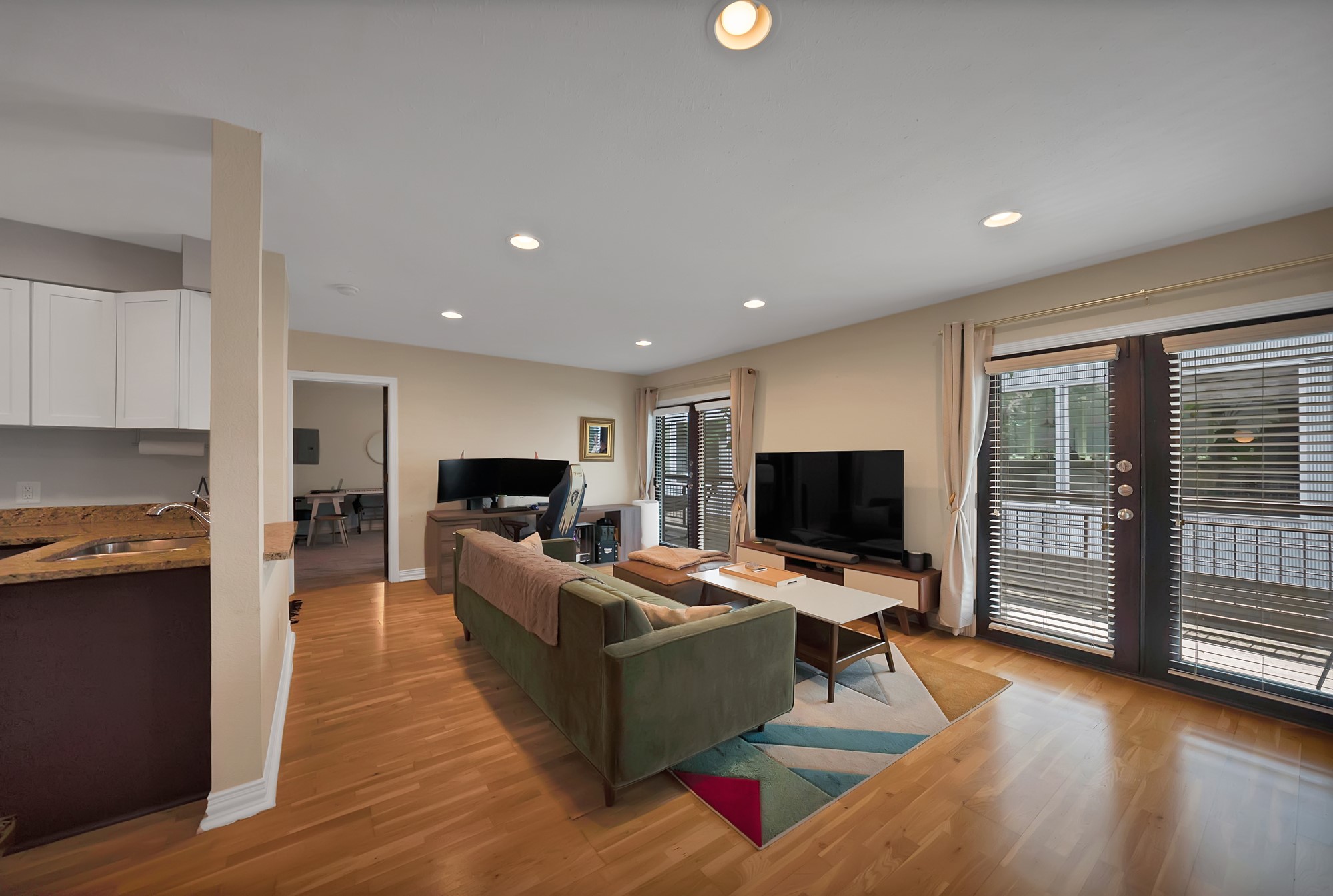 2722 Knight Street 407B