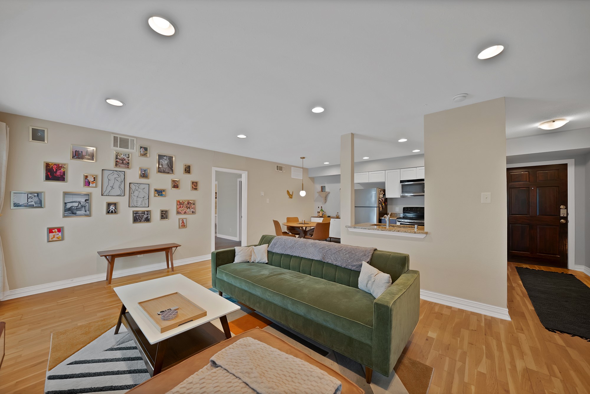 2722 Knight Street 407B