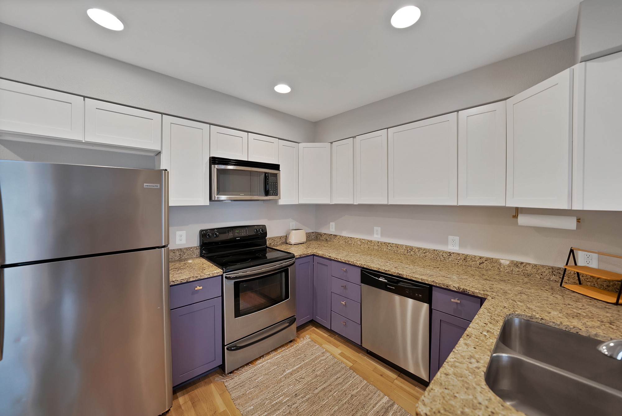 2722 Knight Street 407B