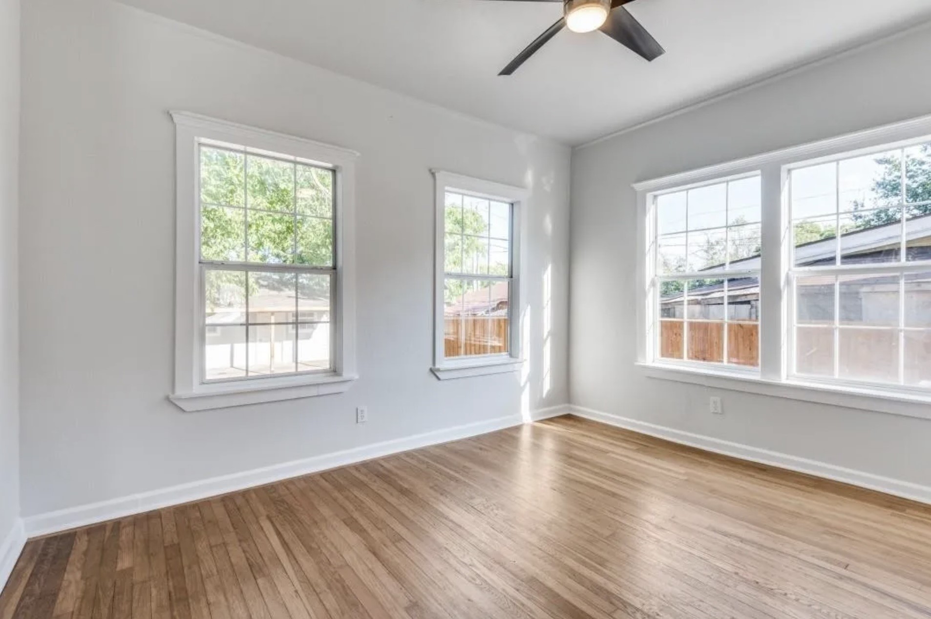 620 S Winnetka Avenue