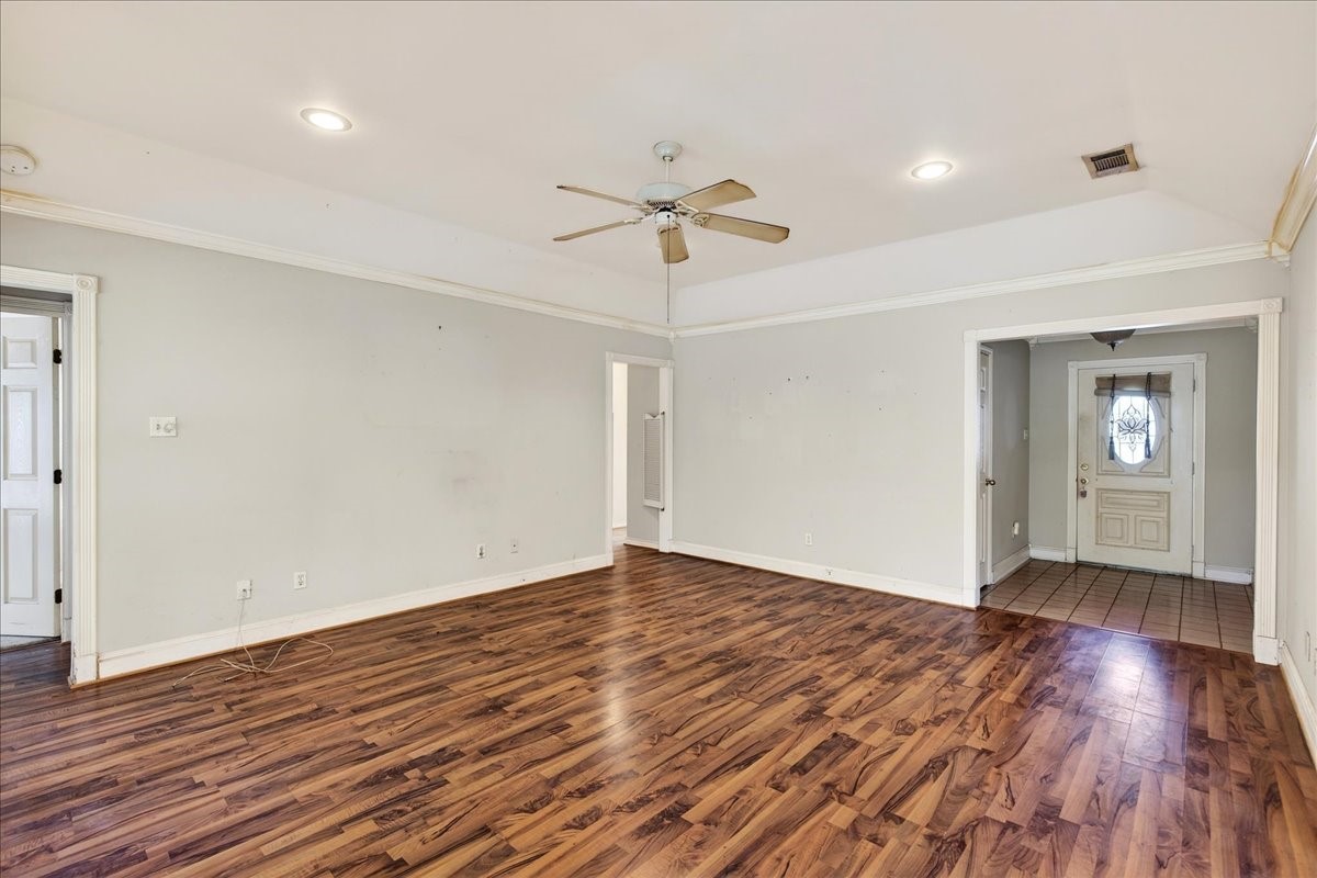 3236 Lexington Drive