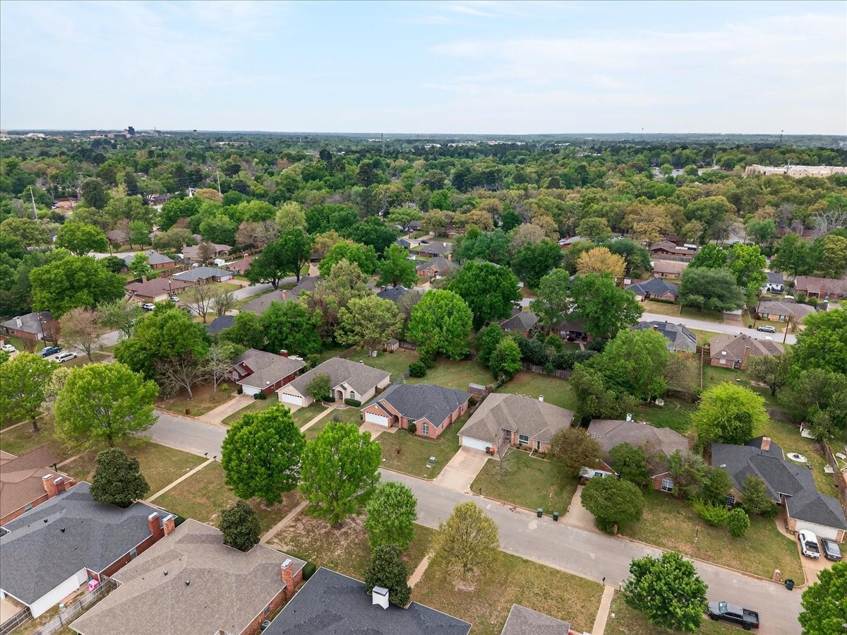 3236 Lexington Drive