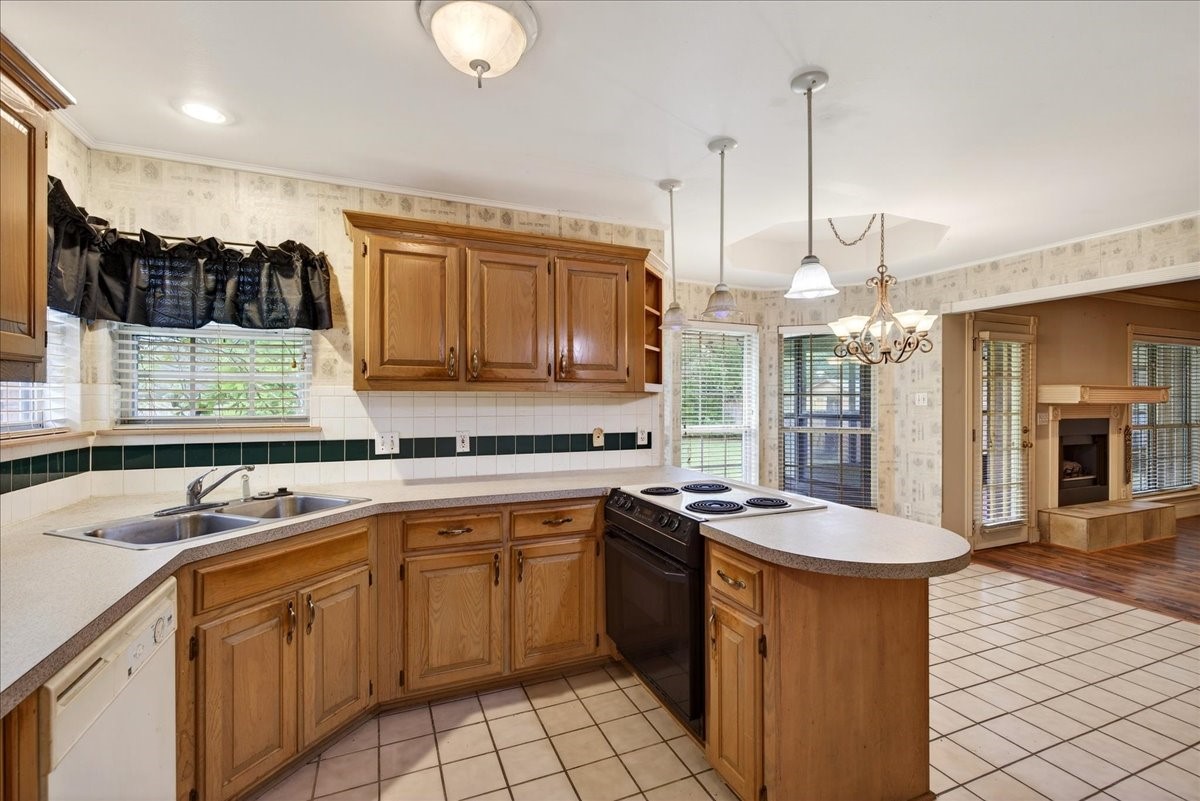 3236 Lexington Drive