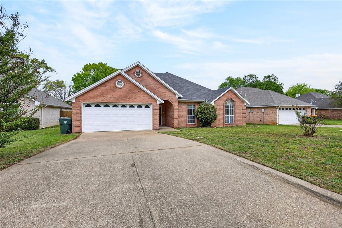 3236 Lexington Drive