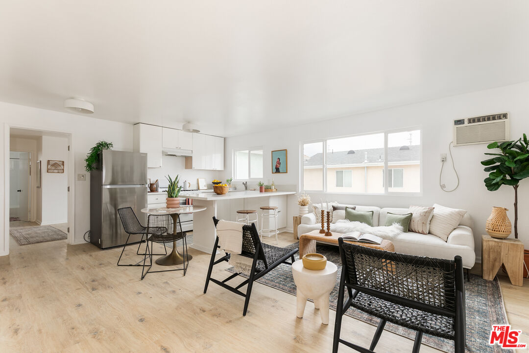 710 Bernard St Unit: 1