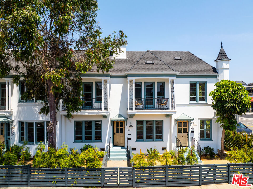 515 Rose Ave