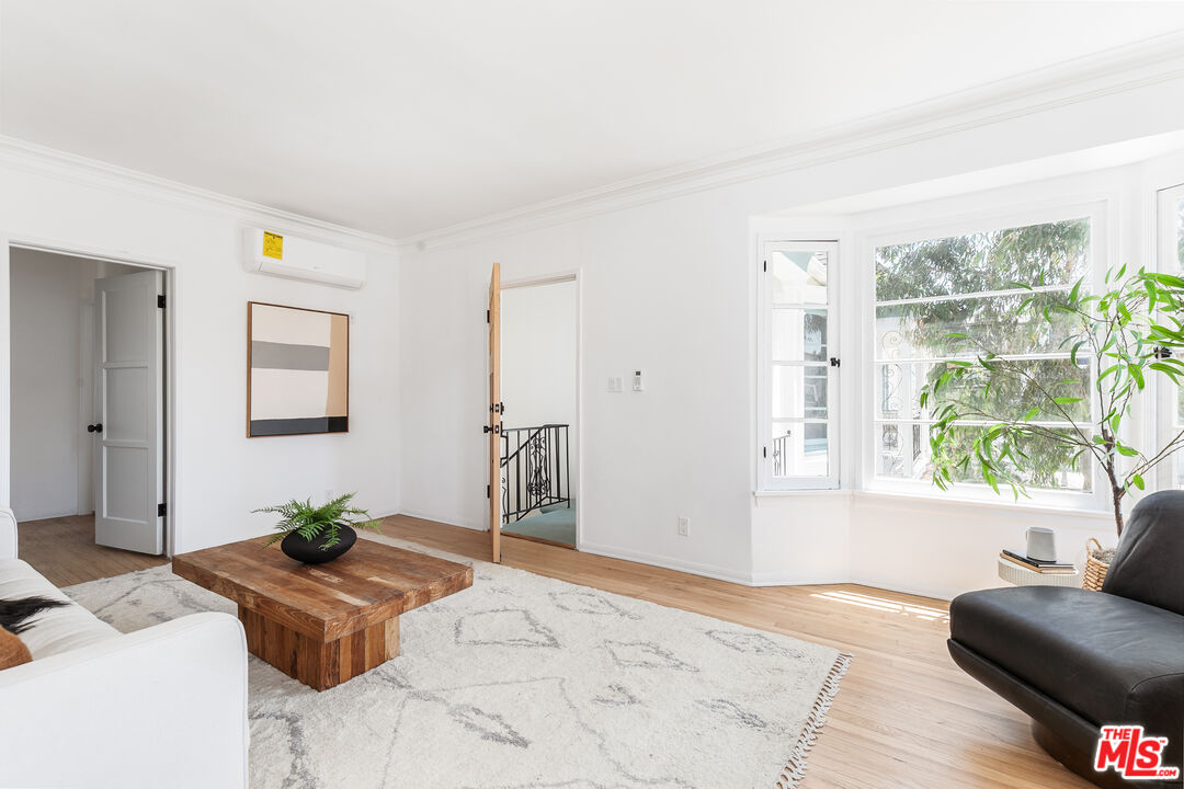 519 Rose Ave