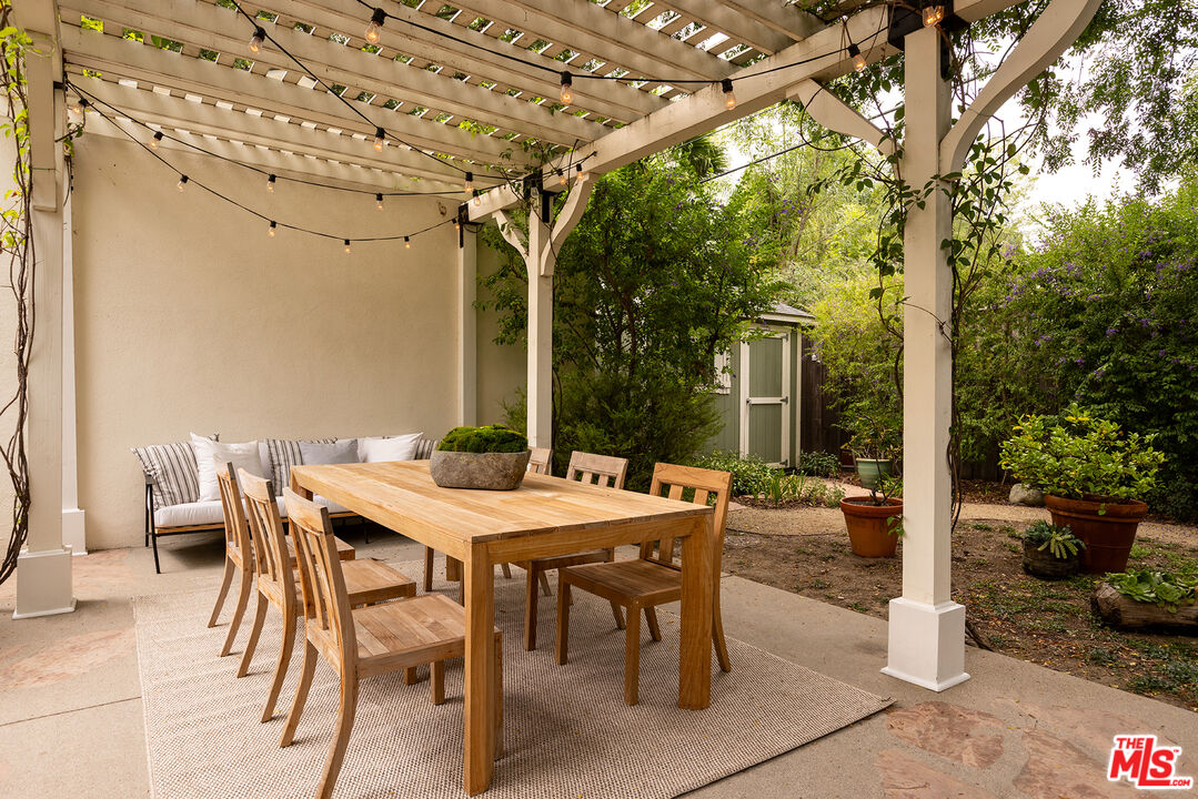 5539 Ventura Canyon Ave