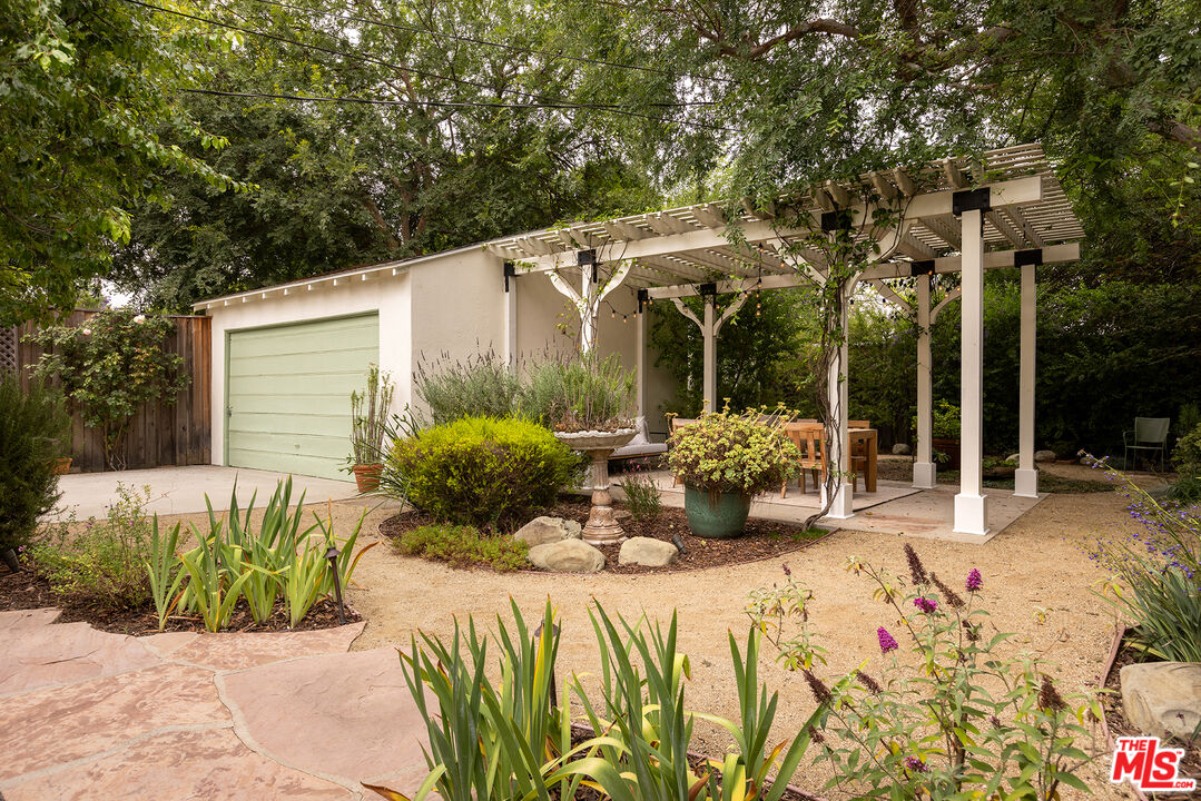 5539 Ventura Canyon Ave