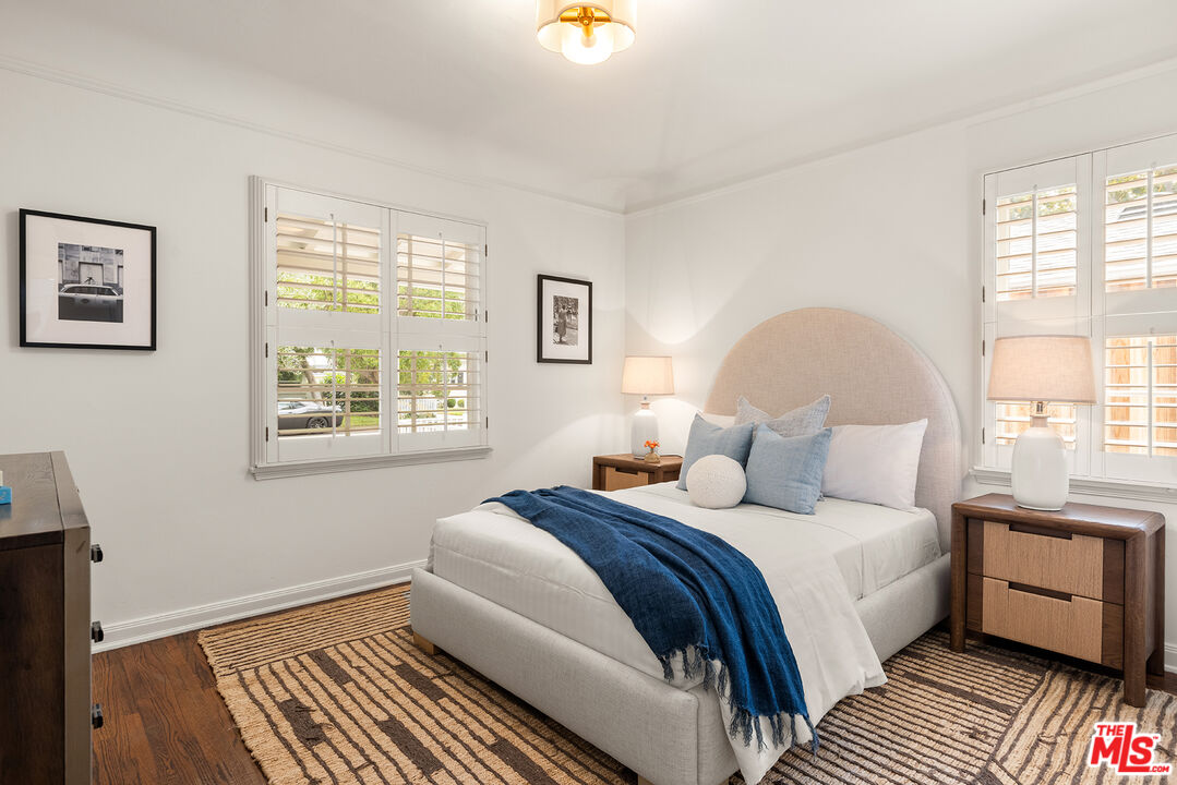 5539 Ventura Canyon Ave