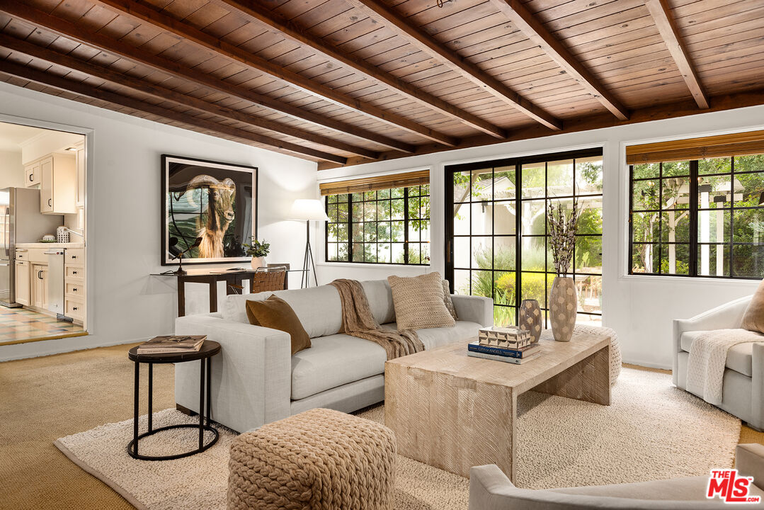 5539 Ventura Canyon Ave