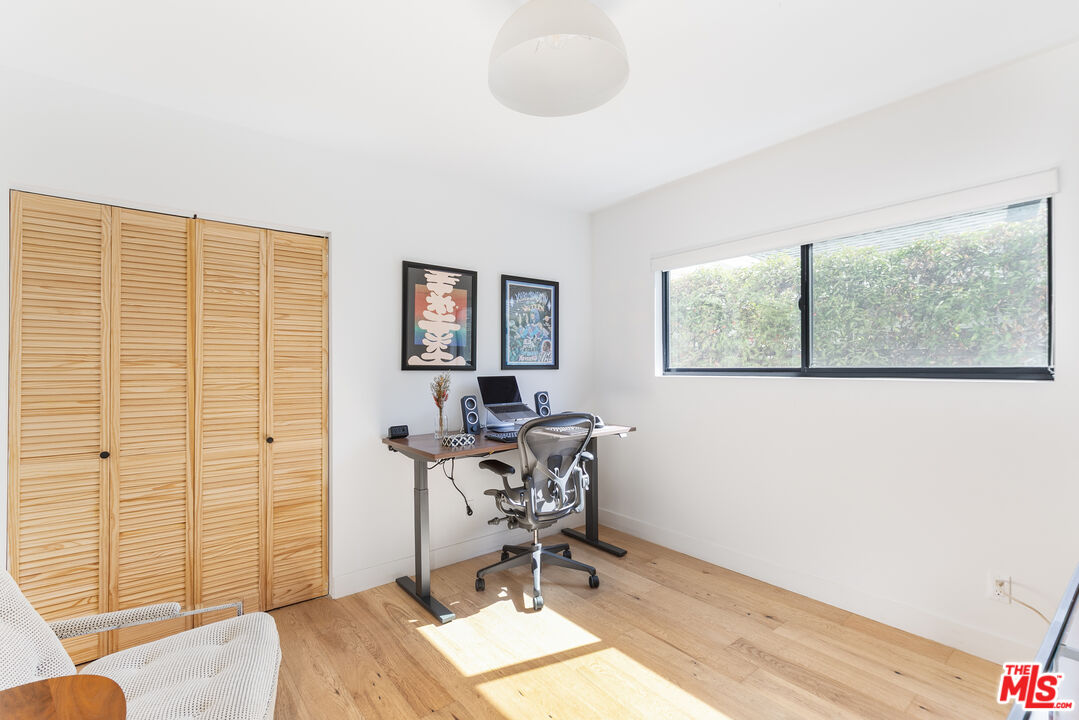 331 Brooks Ave Unit: 2