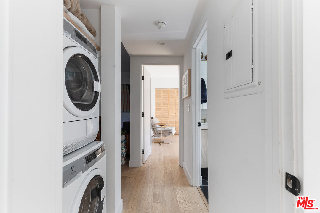 331 Brooks Ave Unit: 2