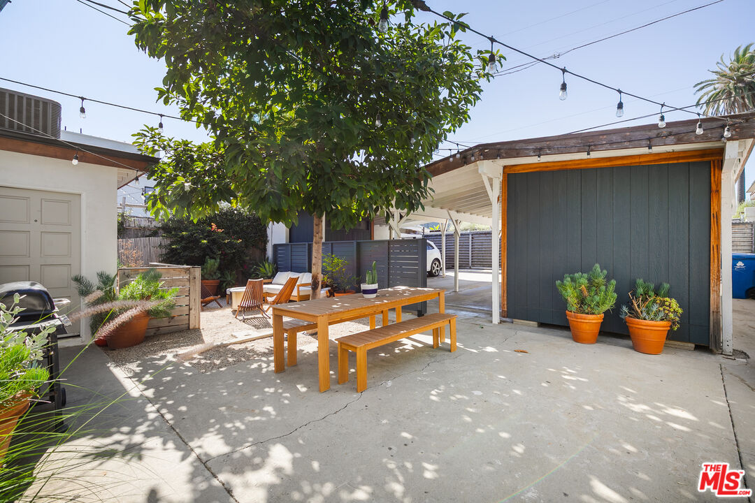331 Brooks Ave Unit: 2