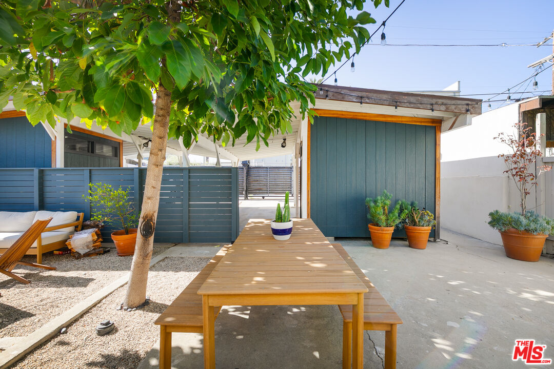 331 Brooks Ave Unit: 2