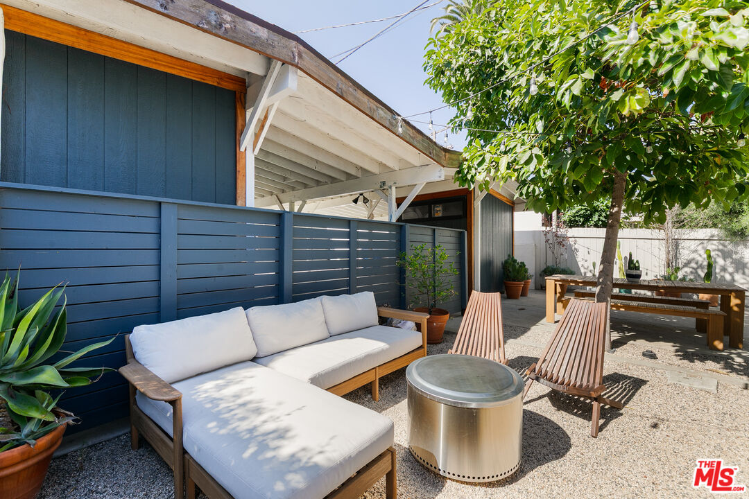 331 Brooks Ave Unit: 2
