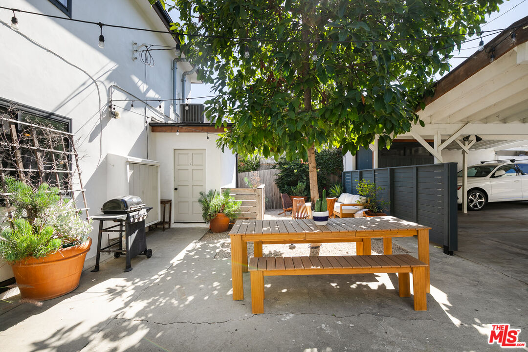 331 Brooks Ave Unit: 2