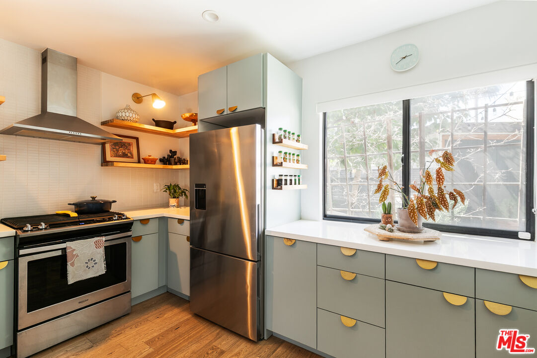 331 Brooks Ave Unit: 2