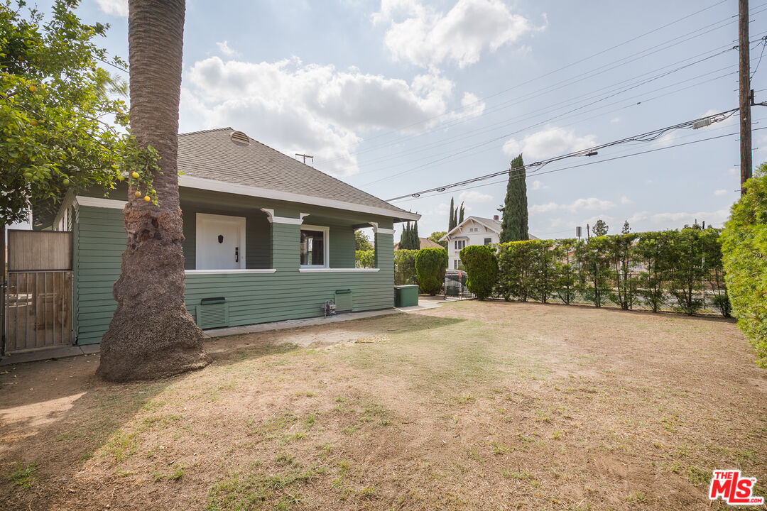 426 N Avenue 64