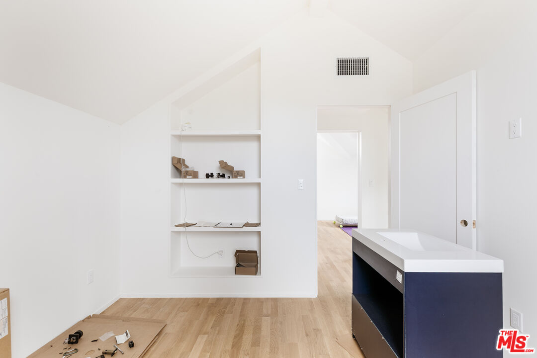 426 N Avenue 64