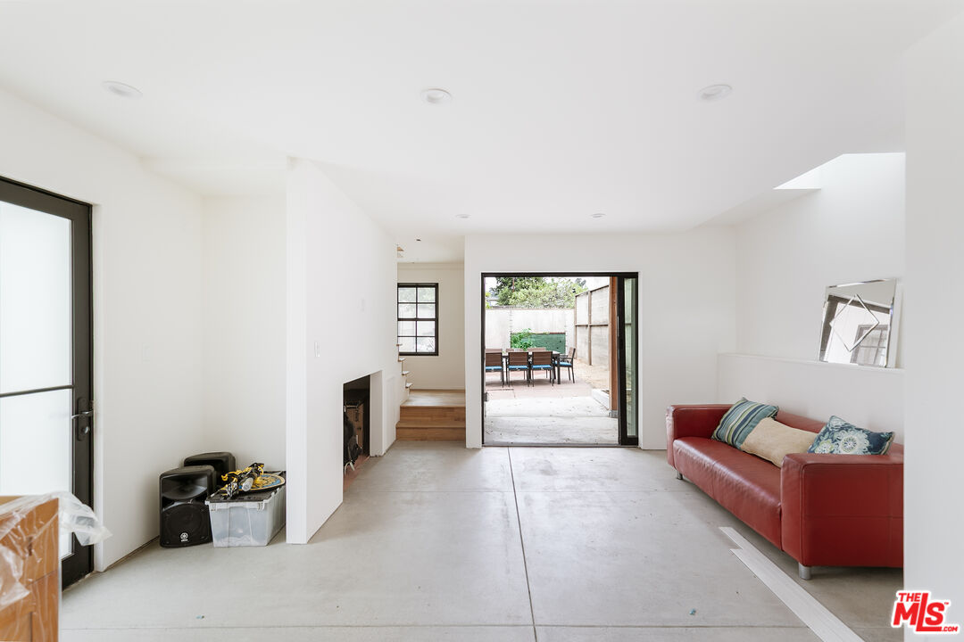 426 N Avenue 64