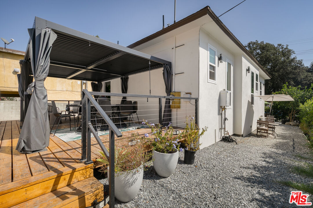 303 W Avenue 38