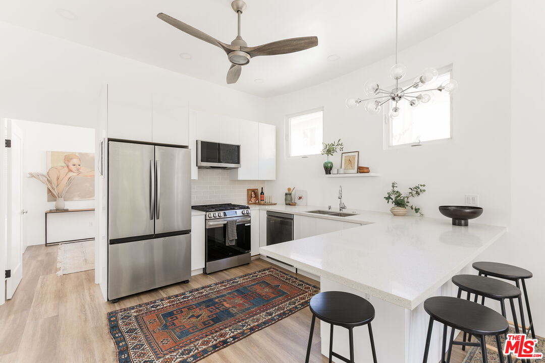 303 W Avenue 38
