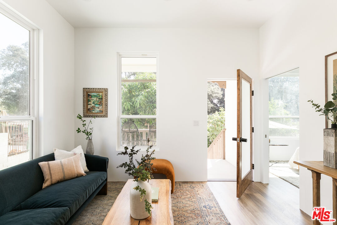 303 W Avenue 38