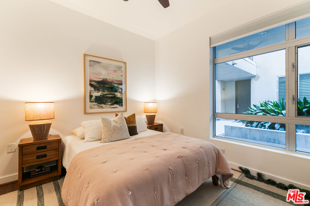 6001 Carlton Way Unit: 105