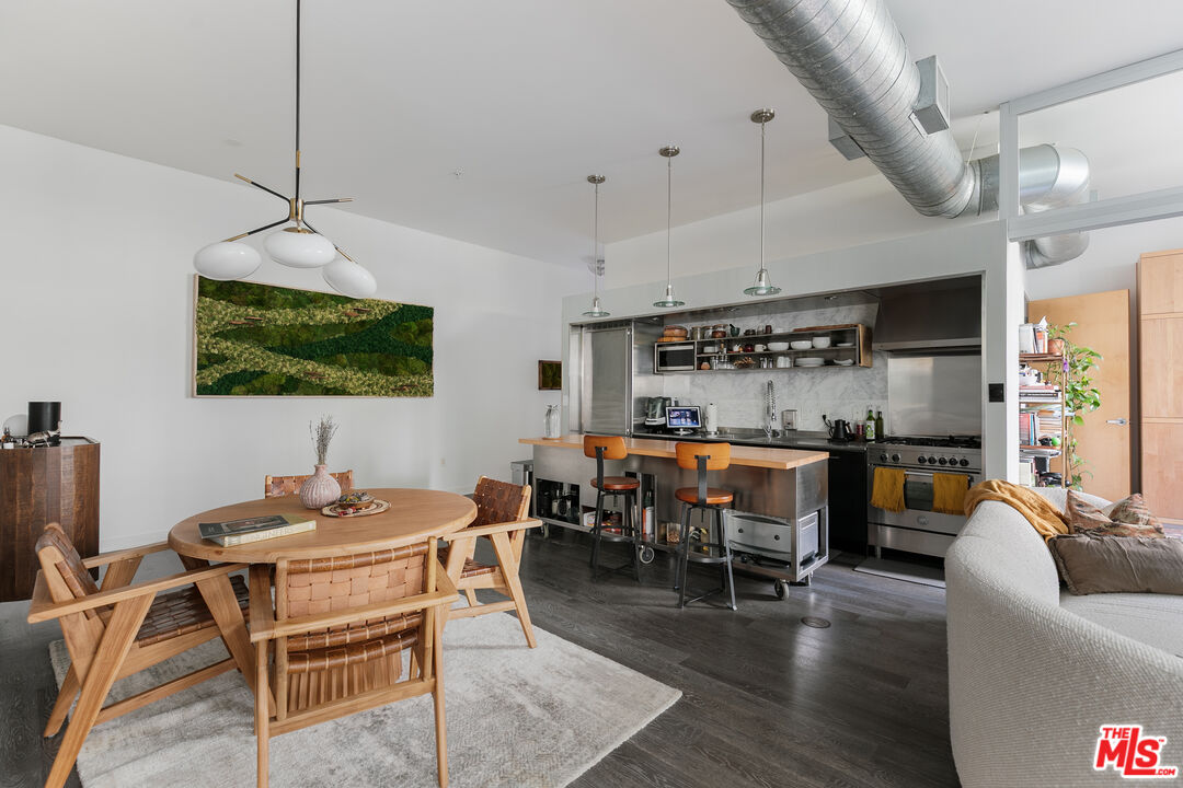 4080 Glencoe Ave Unit: 219