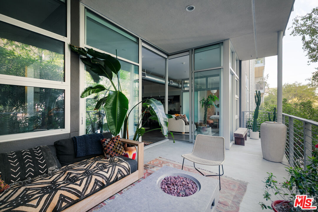 4080 Glencoe Ave Unit: 219