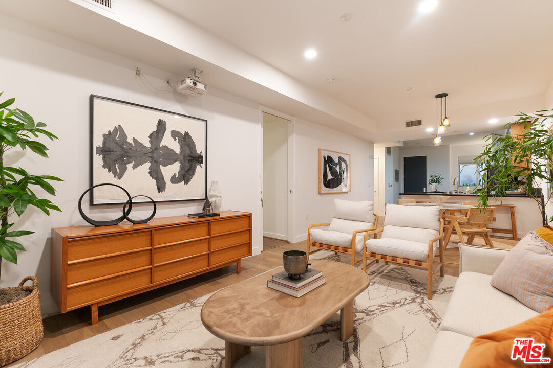 6001 Carlton Way Unit: 105