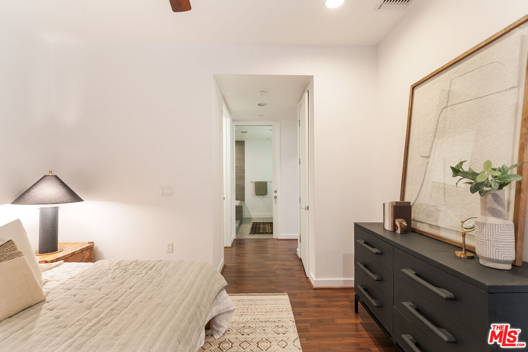 6001 Carlton Way Unit: 105