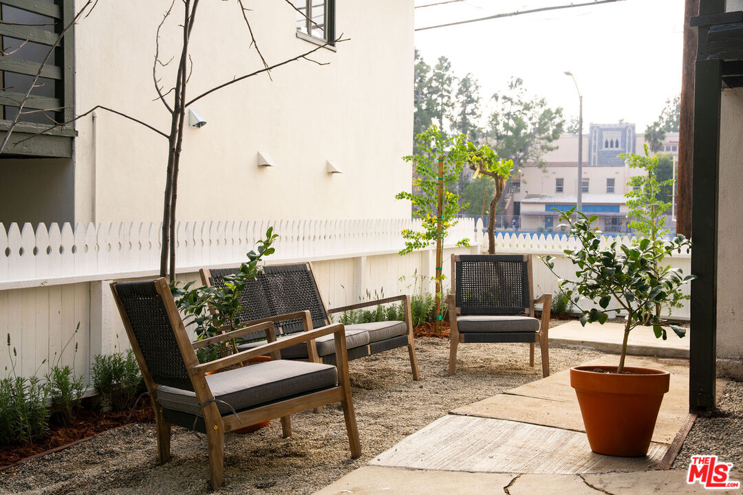 3110 Griffith Park Blvd