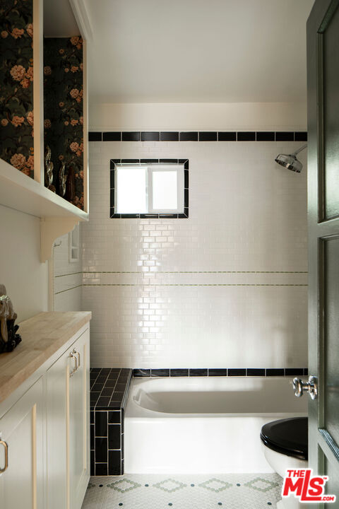 3110 Griffith Park Blvd