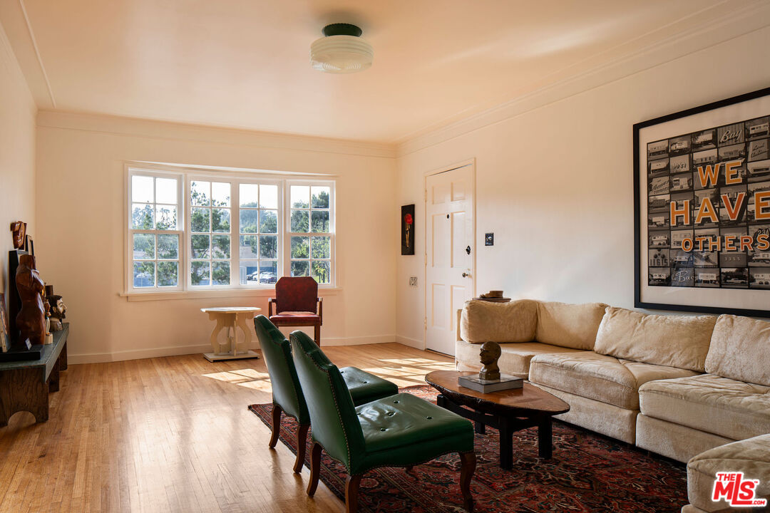 3110 Griffith Park Blvd