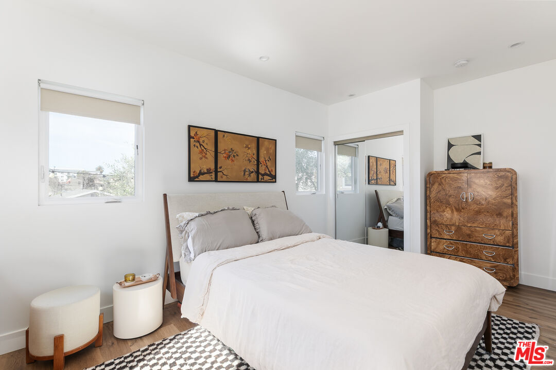 249 N Bonnie Brae St Unit: 1