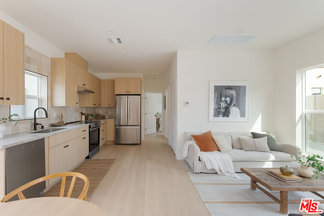 3148 Madera Ave Unit: 1/2