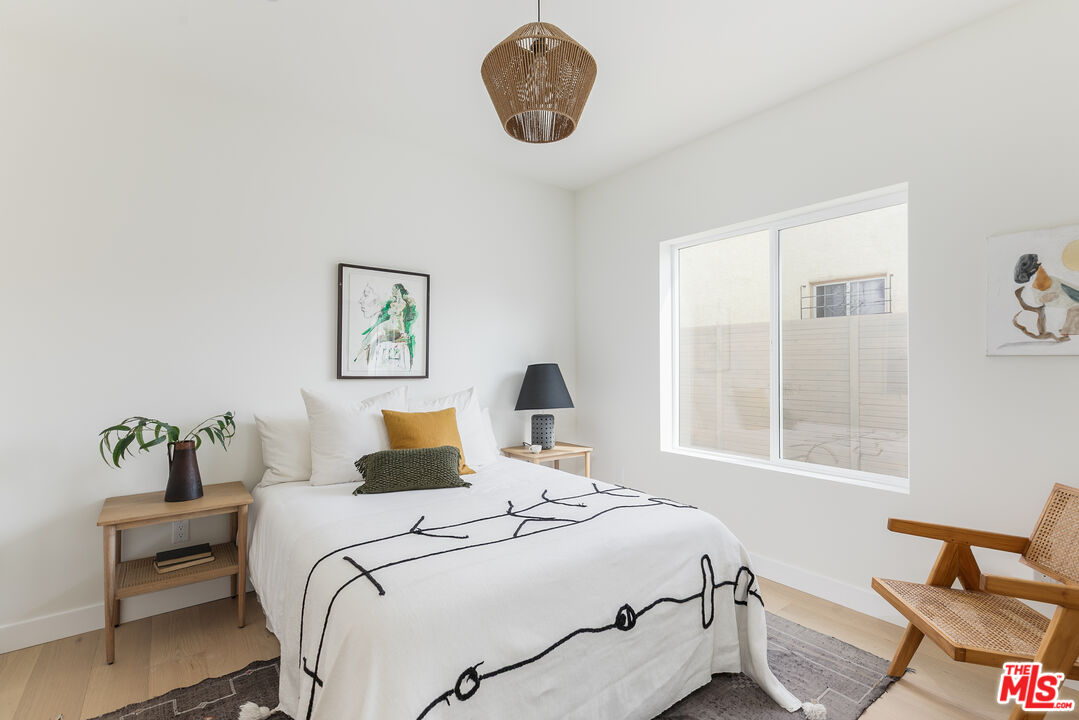 3148 Madera Ave Unit: 1/2