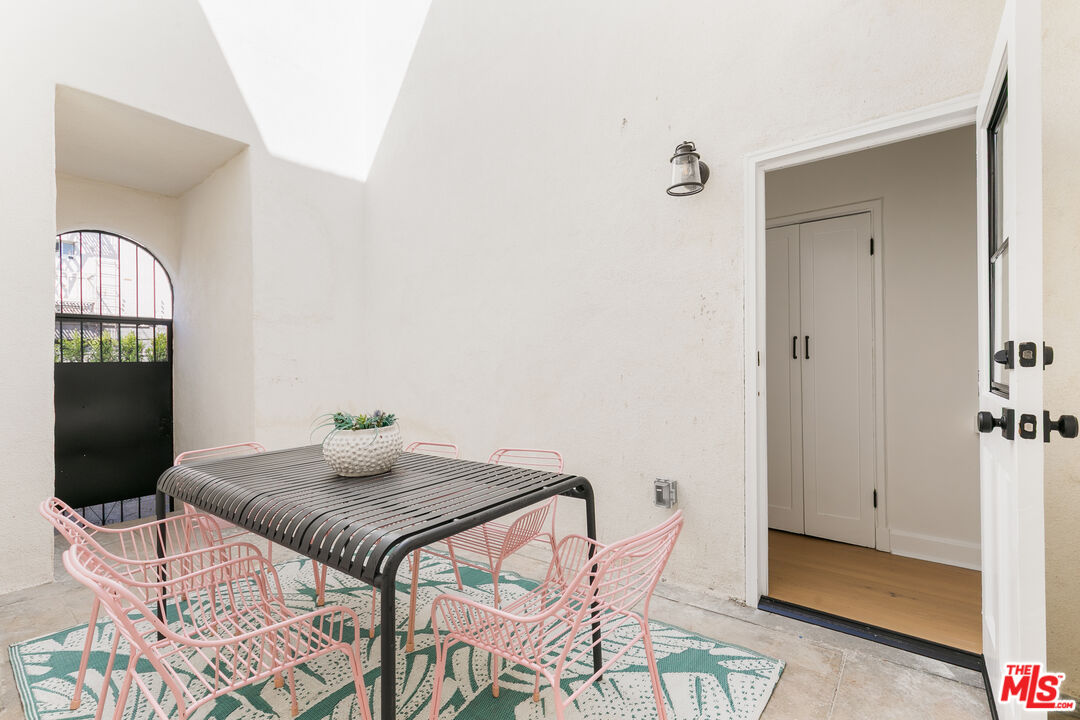 1221 5th Ave Unit: #2