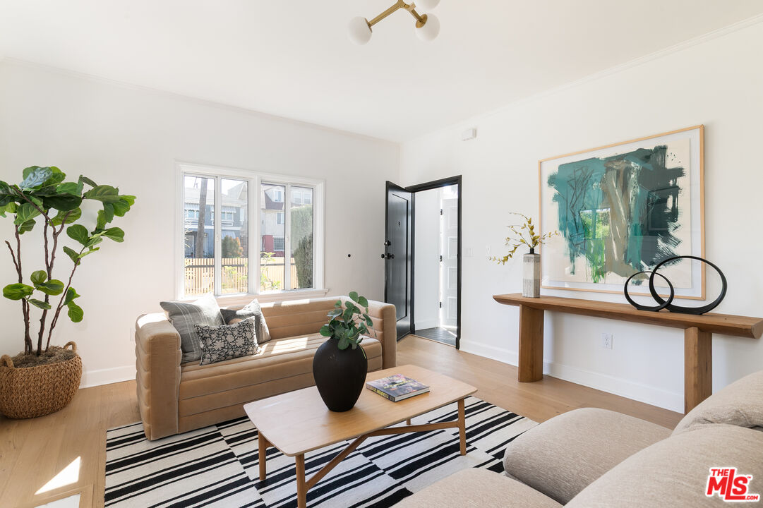 1221 5th Ave Unit: #2