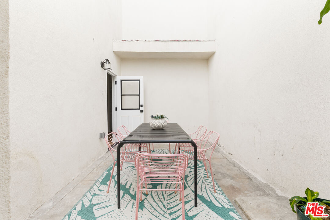 1221 5th Ave Unit: #2