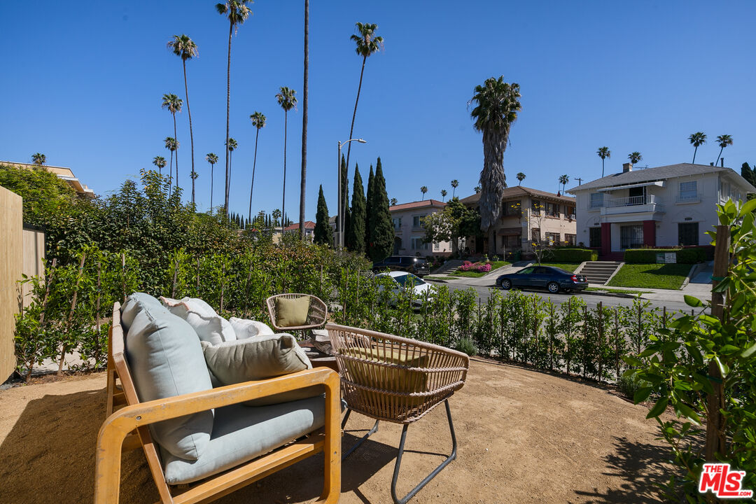 1221 5th Ave Unit: #2