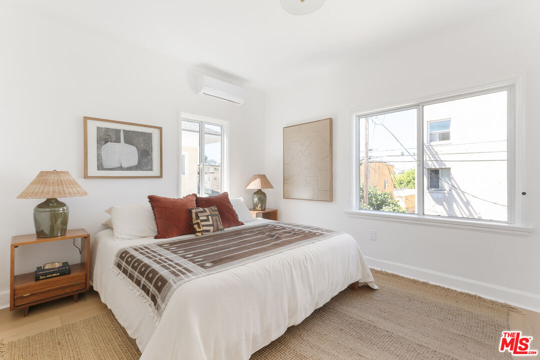 1221 5th Ave Unit: #3