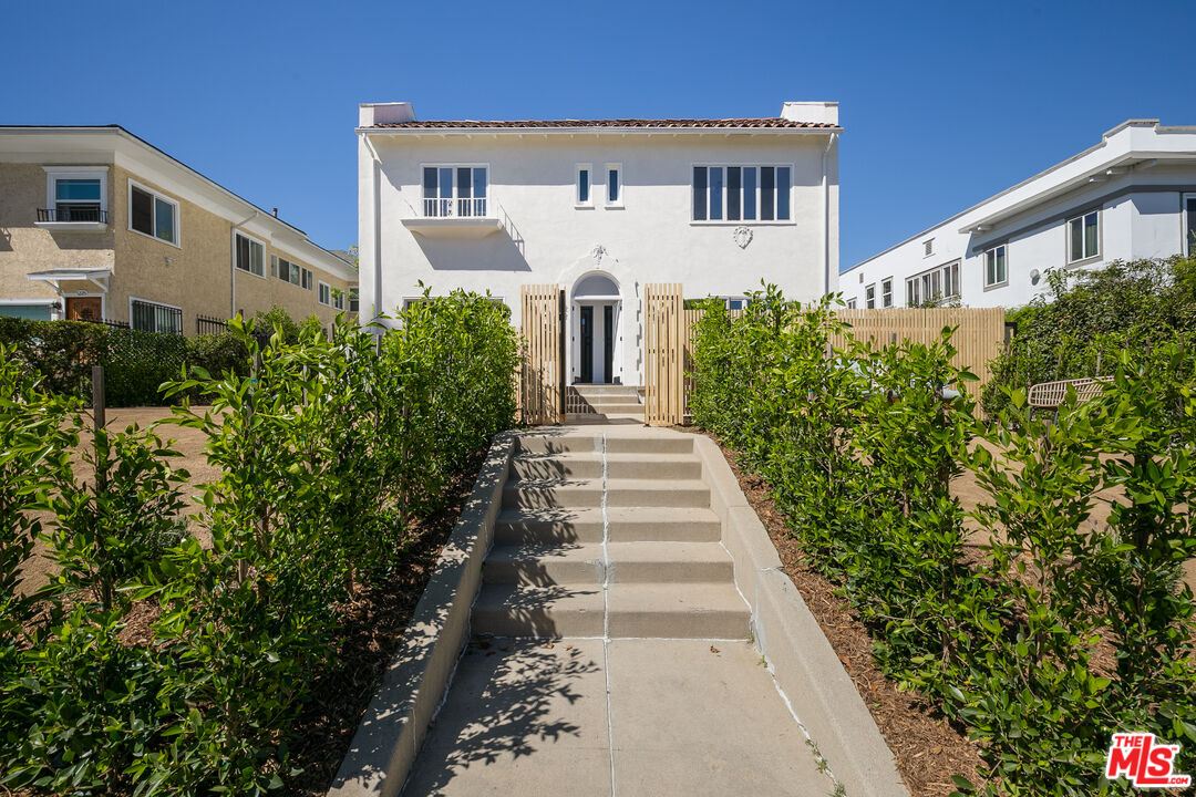 1221 5th Ave Unit: 1