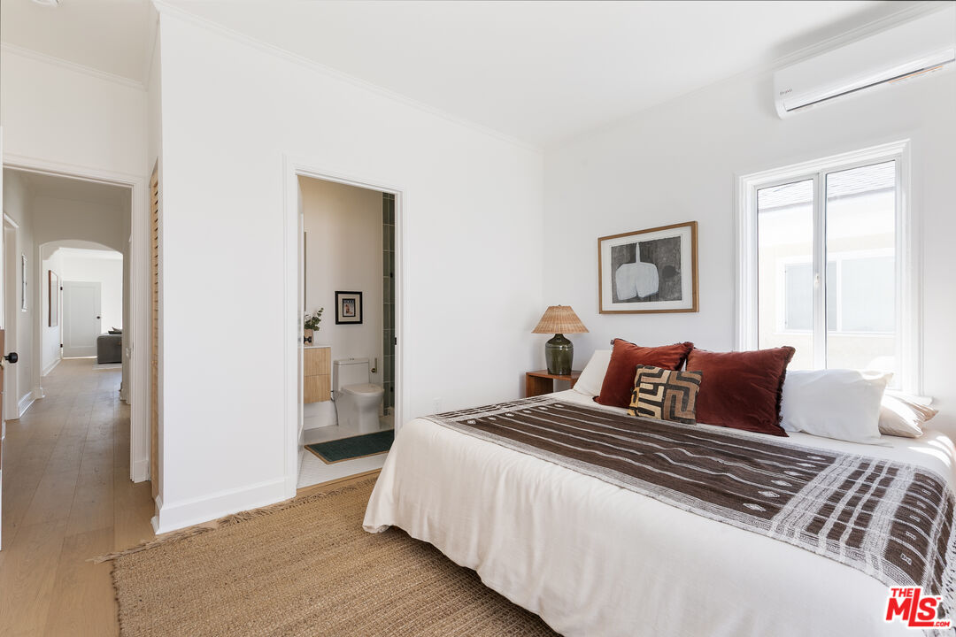 1221 5th Ave Unit: 4