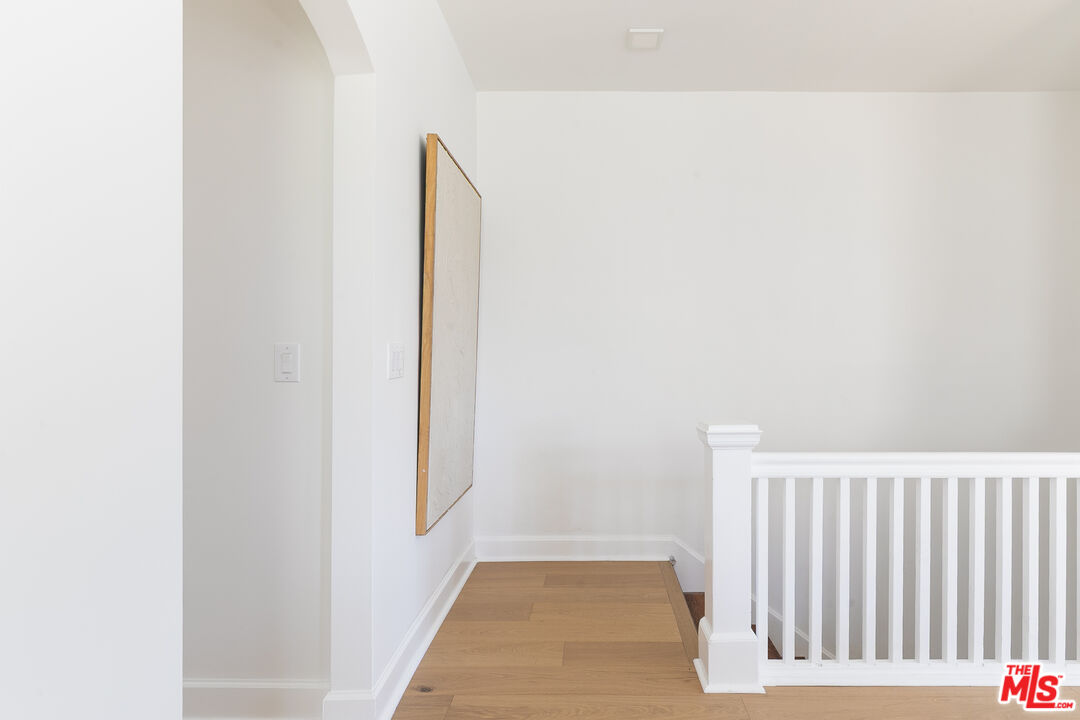 1221 5th Ave Unit: 4