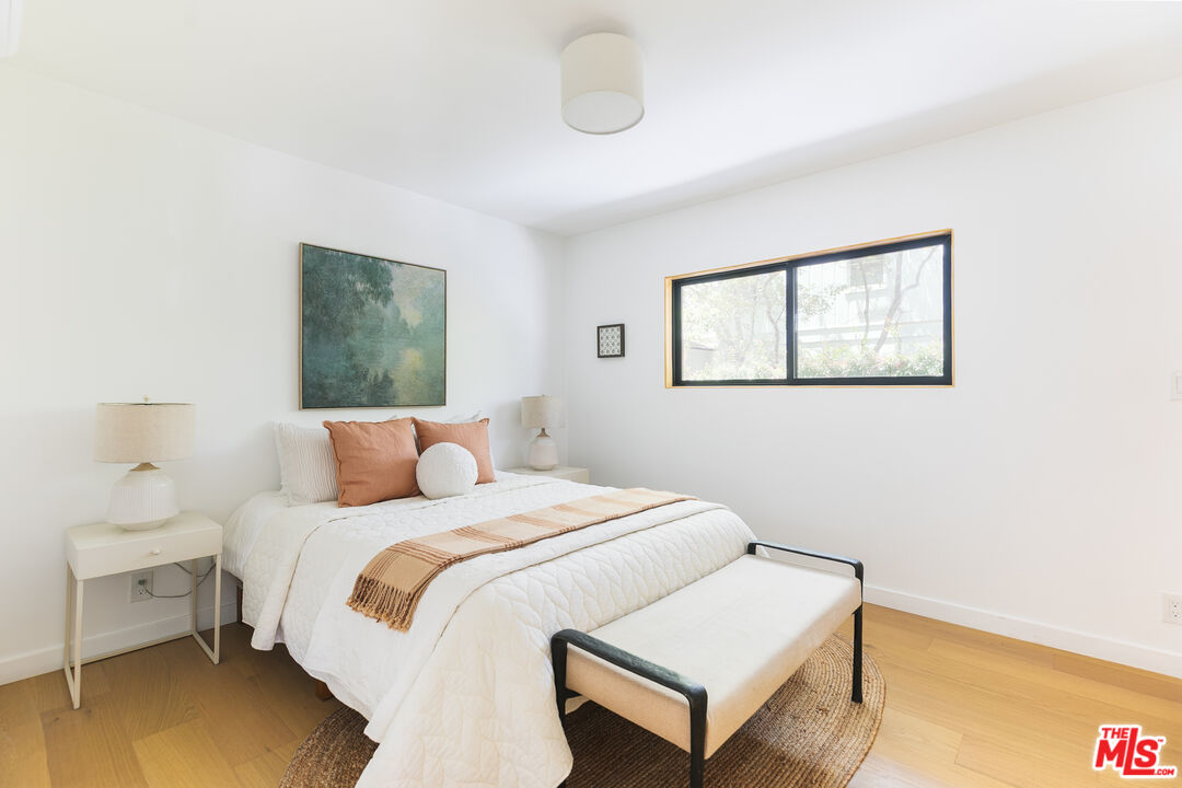 4412 Finley Ave Unit: 1