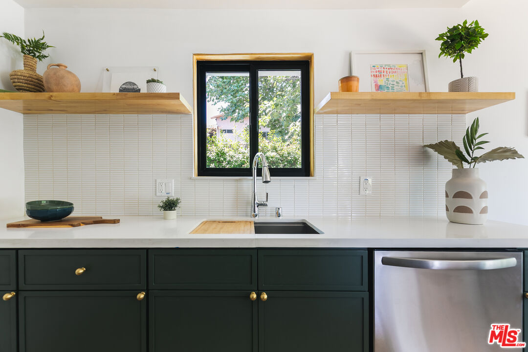 4412 Finley Ave Unit: 1